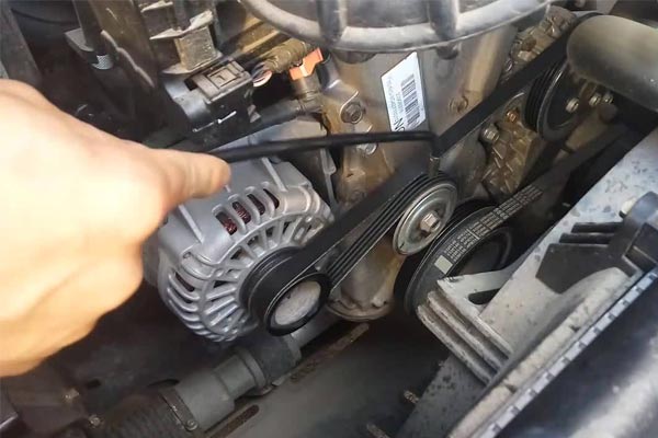 宝兴转速传感器的工作原理是什么？